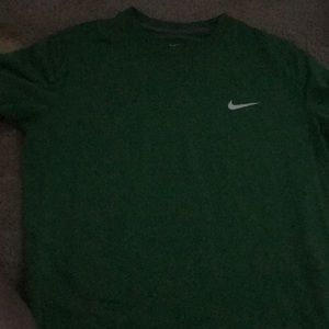 nike dri fit t shirt youth large